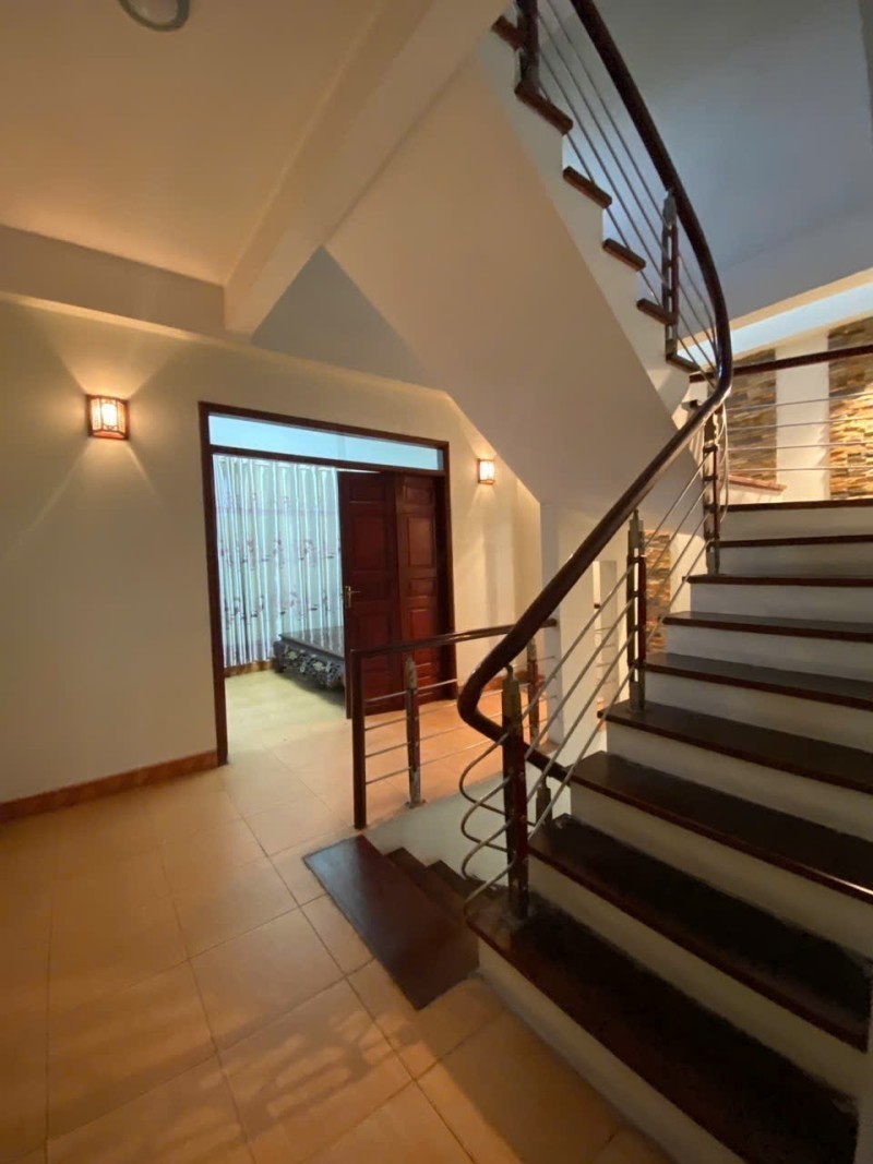 BÁN NHÀ NGỌC LÂM – LONG BIÊN  80m²  4 TẦNG  MT 5.4M  15.9 TỶ 2