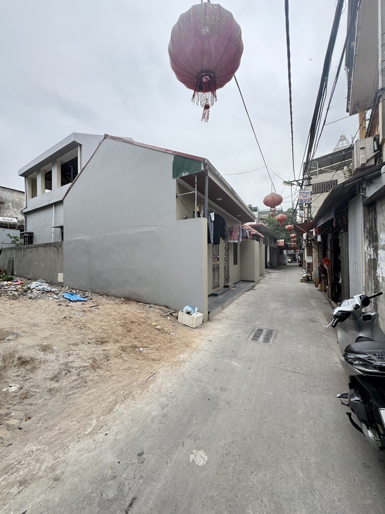 Bán đất Ngọc Thuỵ trong đê 100m ngõ thông oto, gần khai sơn chỉ hơn 15t còn tl. 2
