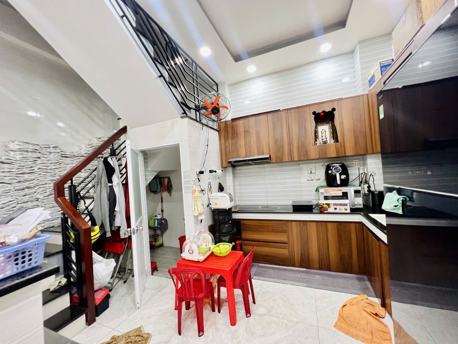 MẶT TIỀN NGUYỄN MINH CHÂU XE HƠI ĐỖ CỬA 64M2 (5X13) 4 TẦNG BTCT CHỈ 8 TỶ 3