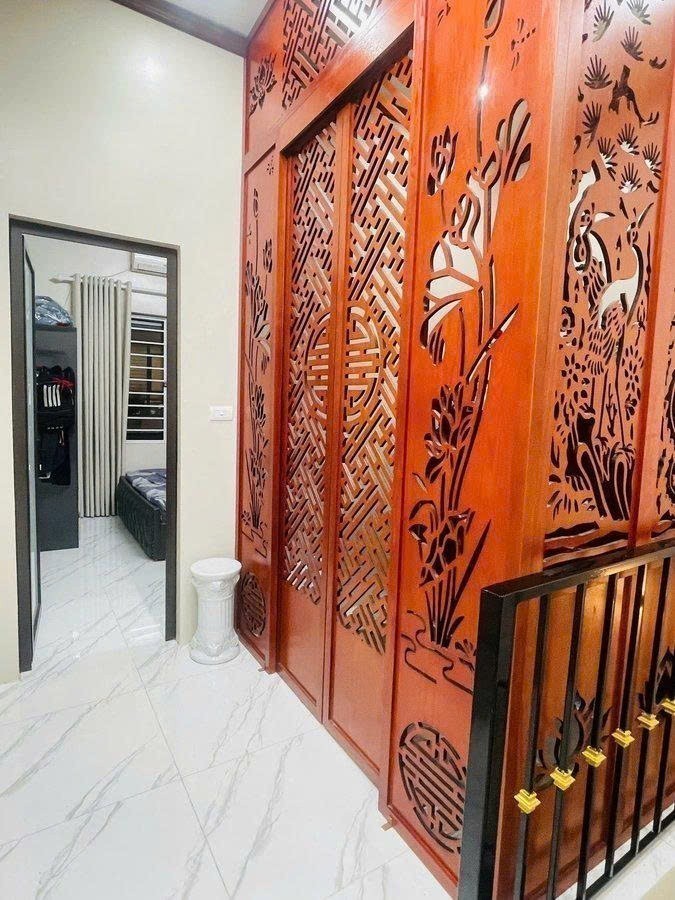 Bán gấp nhà 2 tầng mặt phố Bế Văn Đàn, 53m2, mặt tiền 3.3m, 2 mặt thoáng, kinh doanh, giá 16 tỷ 3