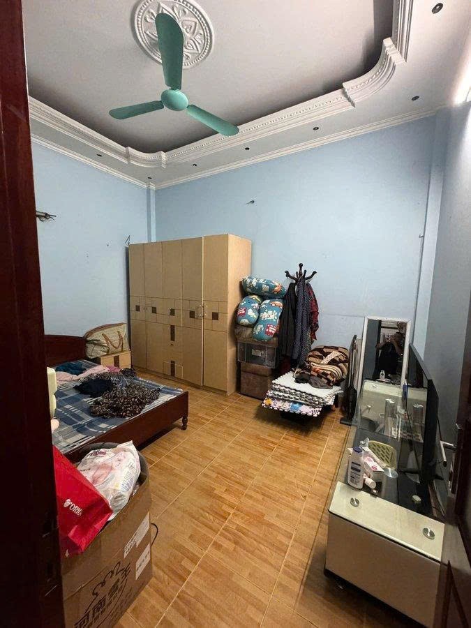Bán nhà 5 tầng mặt phố Quang Trung, 51m2, mặt tiền 4.7m, kinh doanh tốt, giá 24 tỷ 3