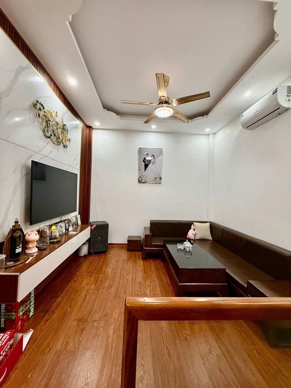 40m2 CĂN GÓC; 2 THOÁNG; DÂN XÂY; Ở NGAY; HÀNG XÓM KĐT KIM CHUNG DI TRẠCH, 6.x tỷ 3
