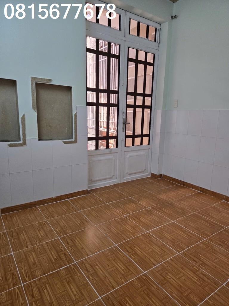 HUỲNH TẤN PHÁT, TÂN THUẬN, Q7 – nhà 1 lầu đẹp, hẻm an ninh 4