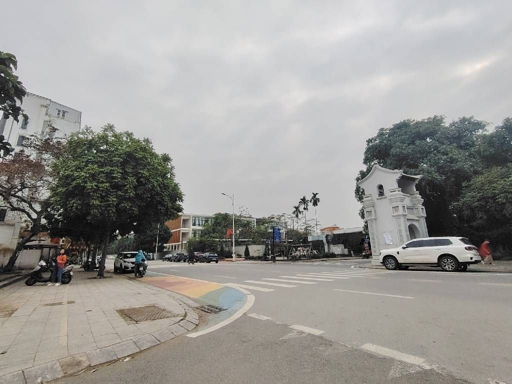 Bán đất Gia Thượng, Ngọc Thuỵ 50m, oto, đầu tư giữ tiền đỉnh, chỉ 8t2 còn tl. 3