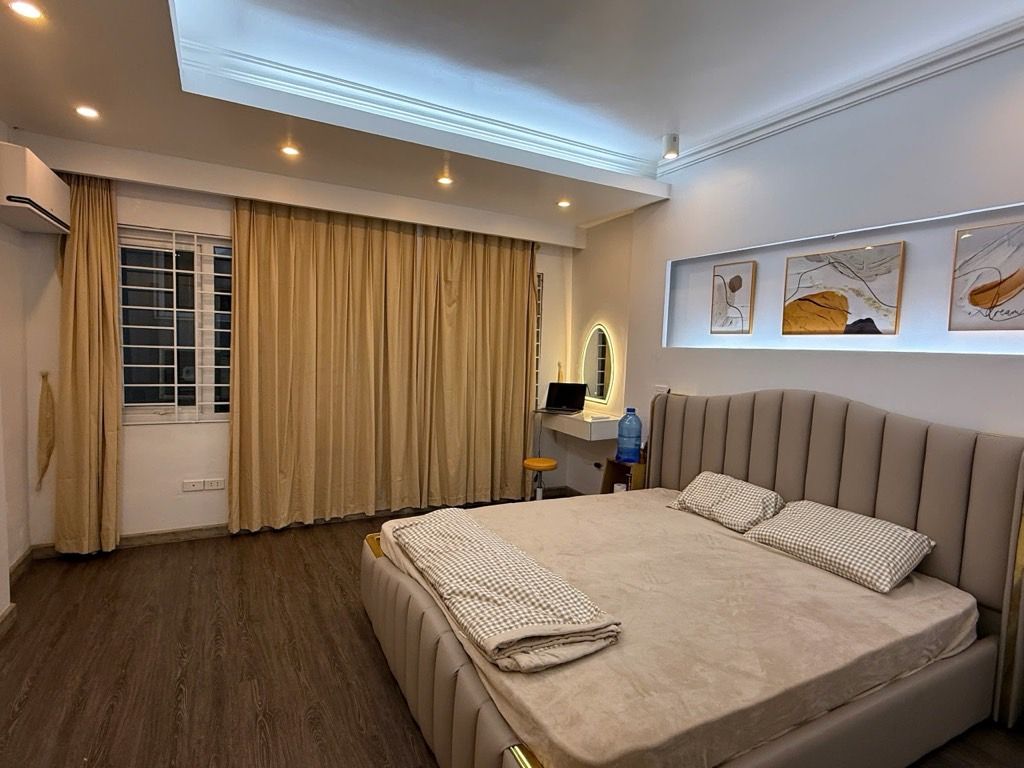 duy nhất 1 căn. Hơn 9 tỷ ngọc lâm 35m x 5T oto đỗ cửa ở luôn. 2