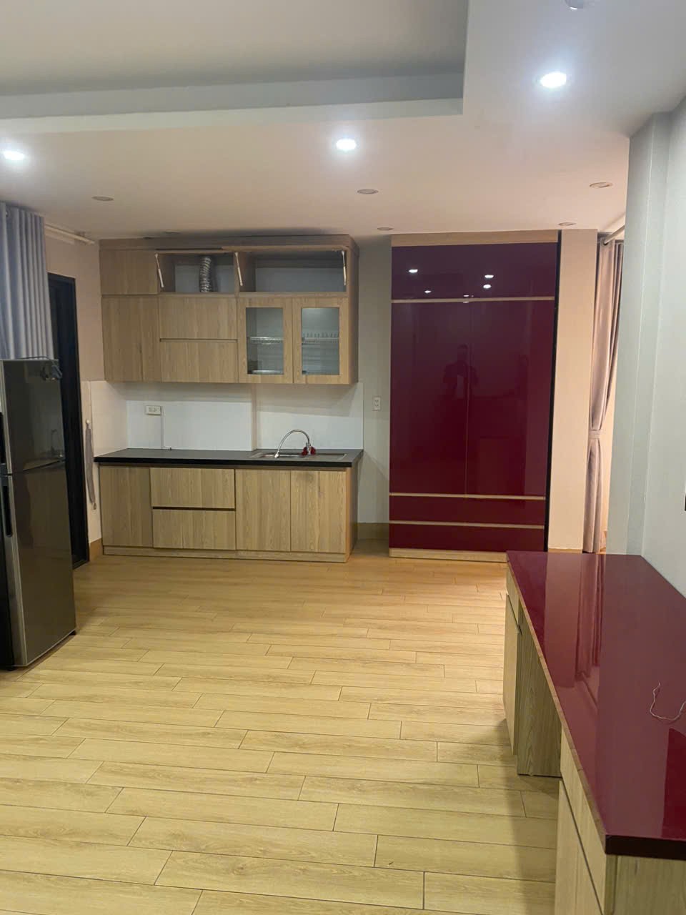 Chính chủ cho thuê Căn hộ dịch vụ giá rẻ 1N, 1K tại Ngõ 294 Kim Mã, Ba Đình. Chỉ 10tr 4