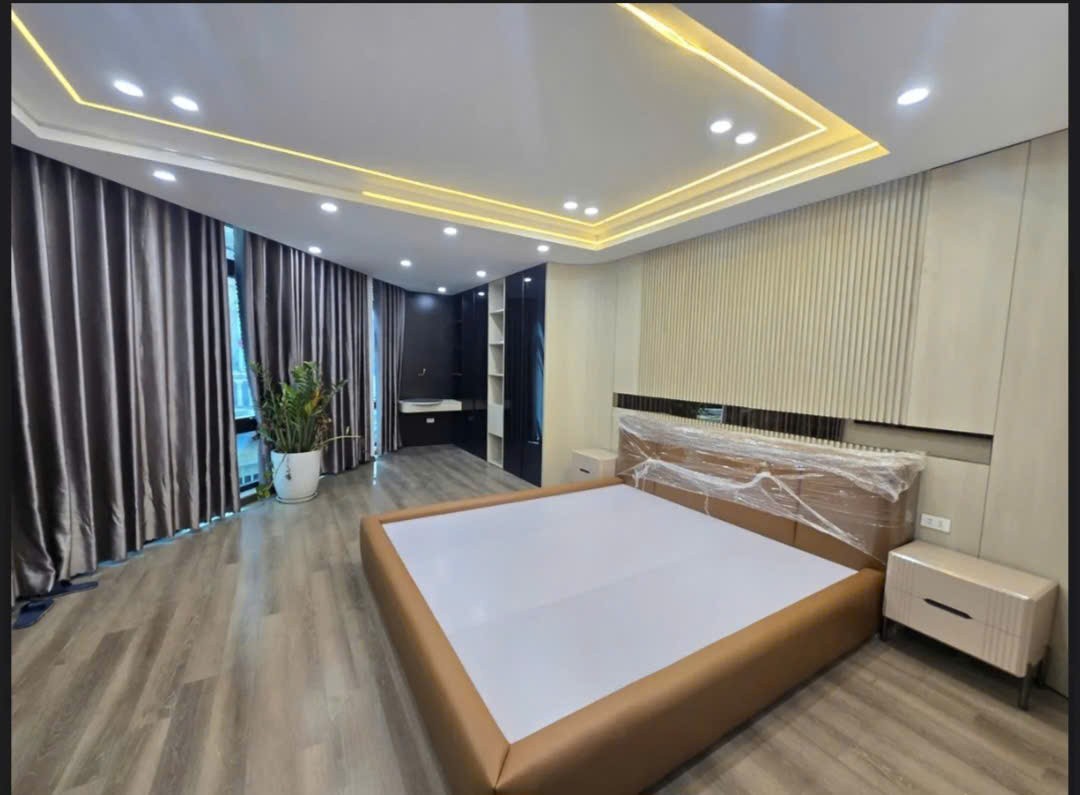 BÁN NHÀ BA ĐÌNH - ĐỘI CẤN  PHÂN LÔ Ô TÔ TRÁNH - MẶT TIỀN RỘNG 5