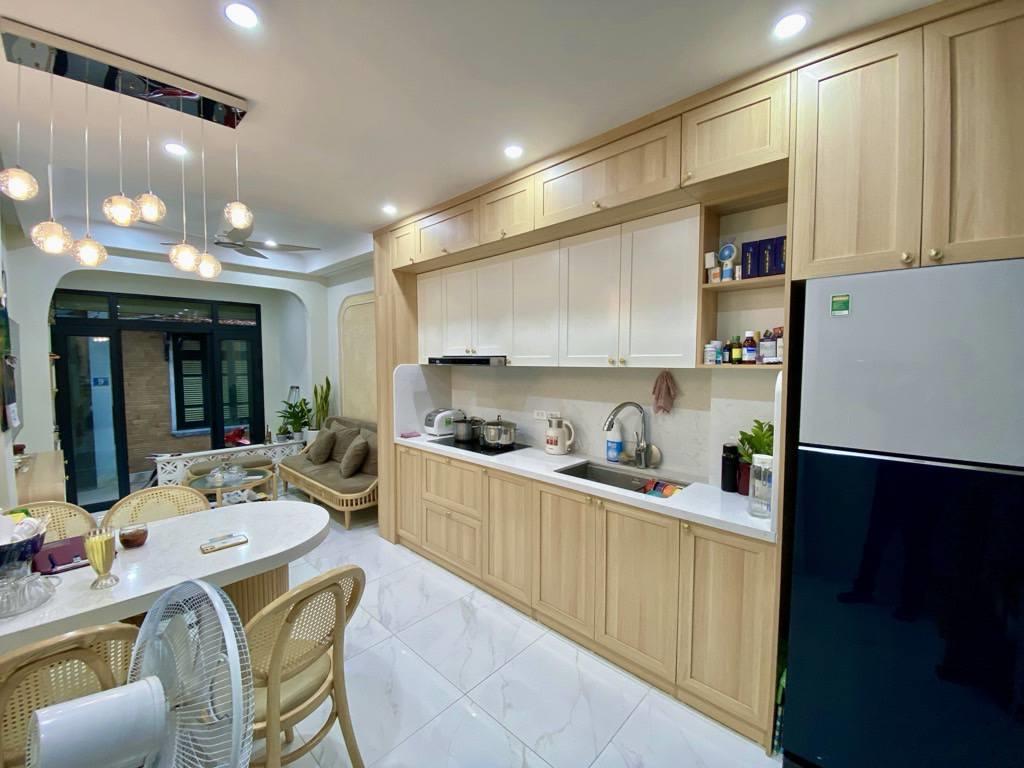CHỦ GẤP BÁN – NHÀ ĐẸP PHÚC LỢI SÁT CHỢ – GIÁ "SẬP SÀN" 6.8 TỶ 2
