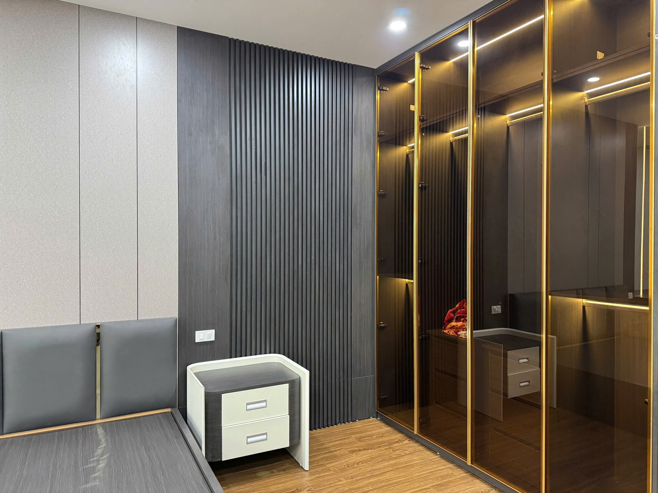 Bán từ thô căn nhà 59m x 6T tại Long Biên. Ô tô tránh thông, thiết kế hiện đại. 6