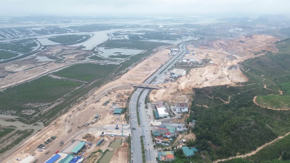 CB MỞ BÁN GĐ 1: DỰ ÁN 18 TỶ USD VINHOMES HẠ LONG XANH - VINHOMES GLOBAL GATE PHIÊN BẢN HẠ LONG 3