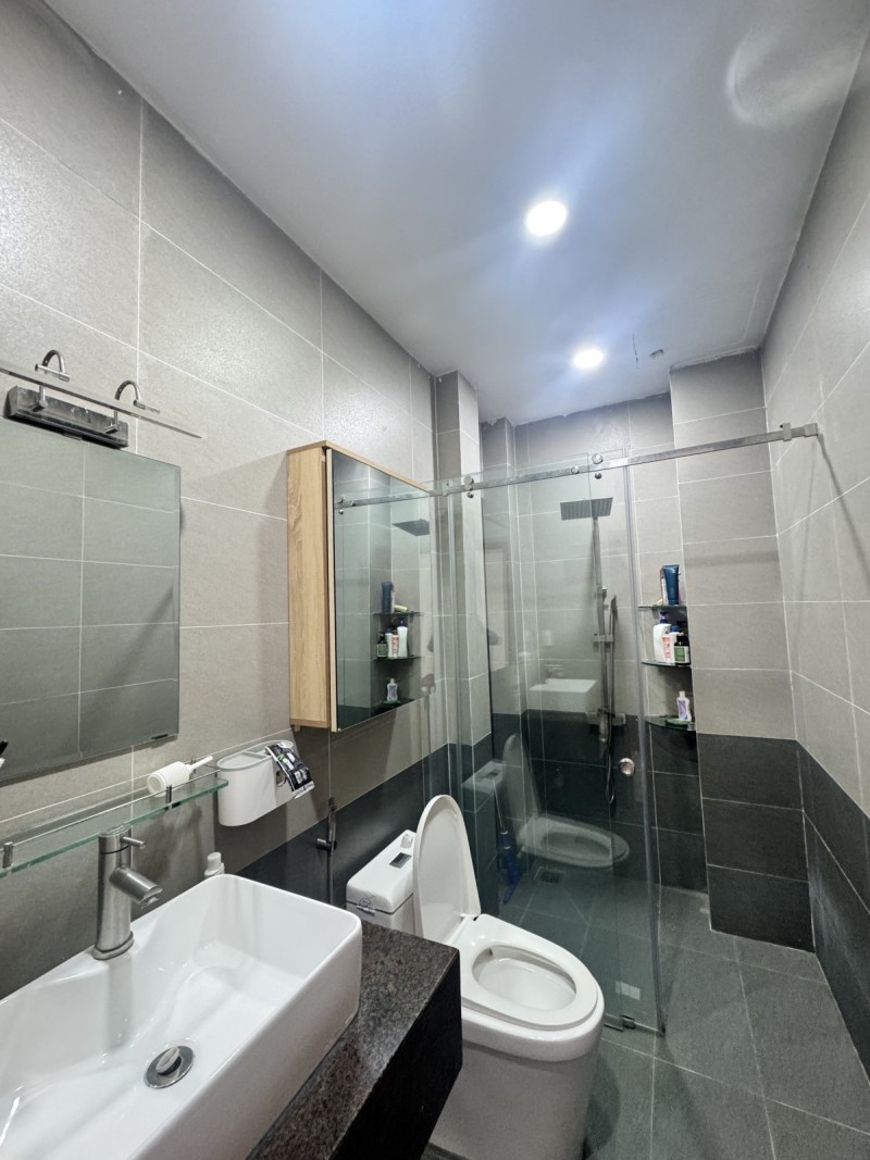 Bán nhà đường  Bưng Ông Thoàn, Phú Hữu, Q9, TP HCM. DT 81m2, 4 tầng. Giá  8.9 tỷ, SH - 0933125879 5