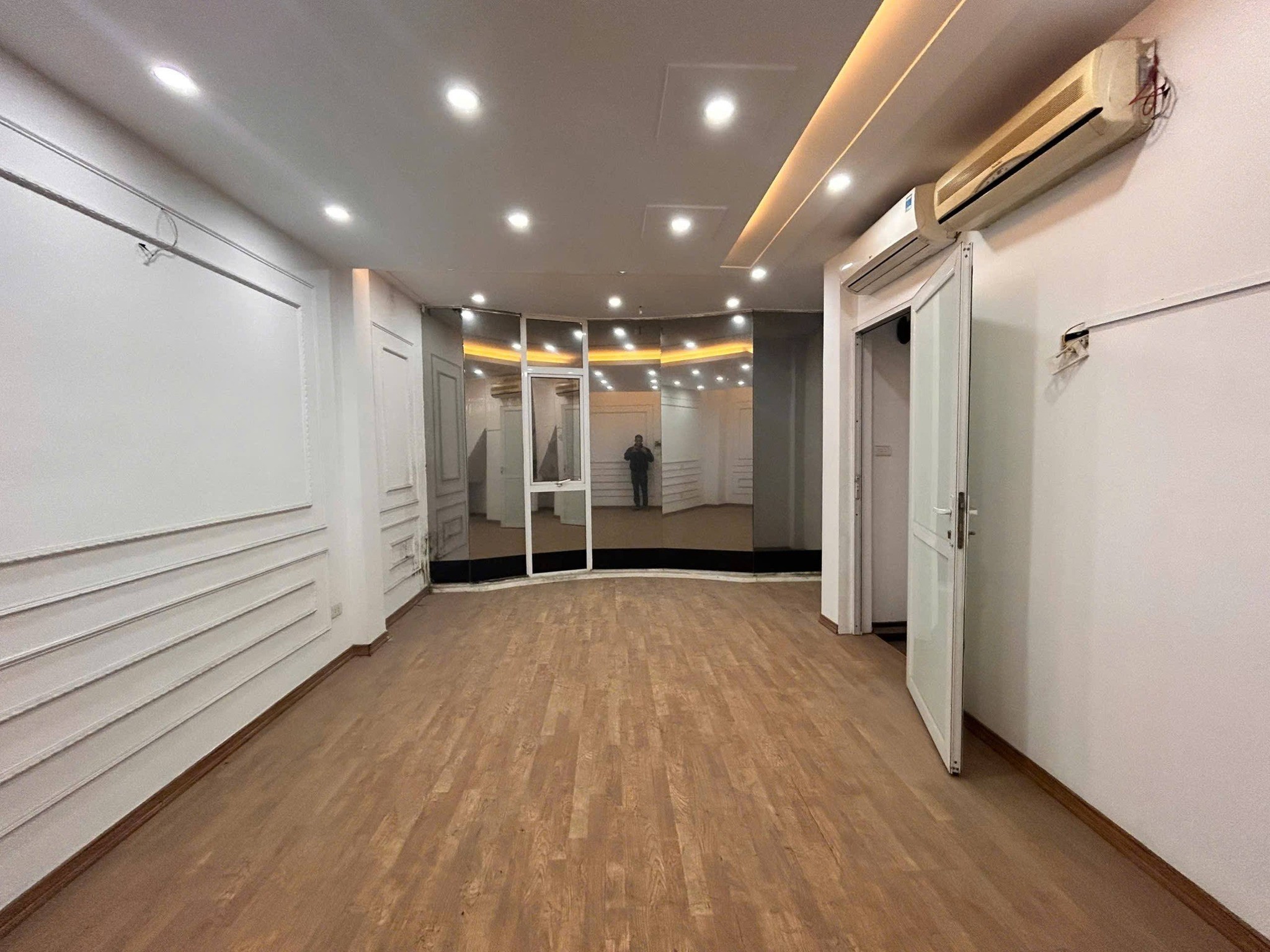 NHÀ MẶT PHỐ KIM MÃ BA ĐÌNH-24Mx6T NHỈNH 14TỶ-LÔ GÓC 3 THOÁNG-KINH DOANH SẦM UẤT