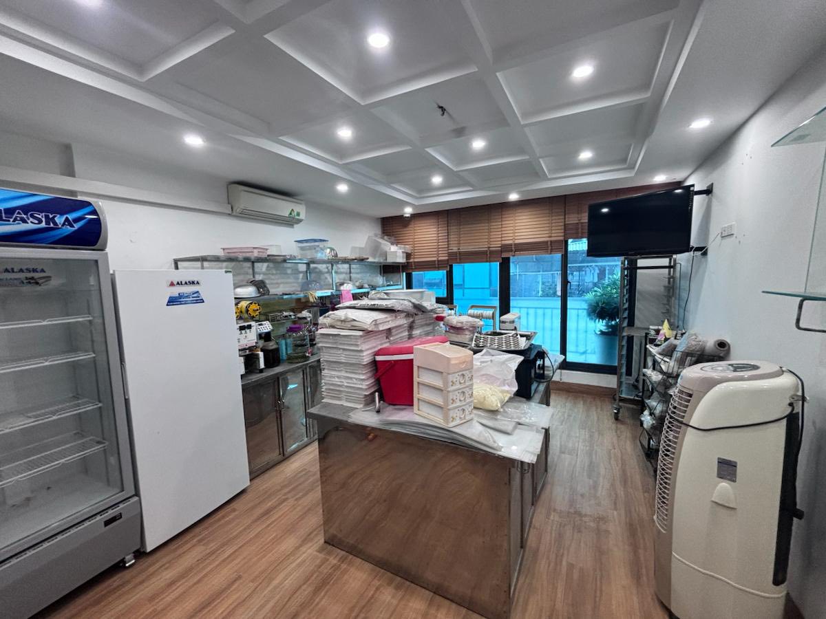 BÁN NHÀ NGUYỄN CHÁNH, CẦU GIẤY, 7 TẦNG THANG MÁY, OTO TRÁNH, VỈA HÈ, KD, VP, 39.X TỶ 5