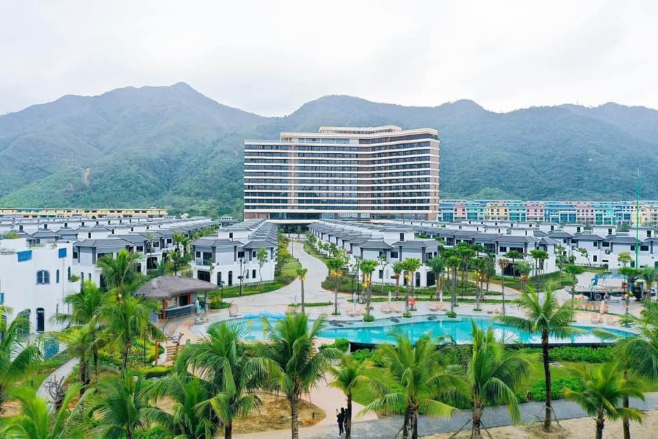 Chính chủ cần bán Cắt Lỗ gần 1 tỷ căn Biệt thự 2,5 tầng 120m2 ven biển SONASEA Vân Đồn, Quảng Ninh 4
