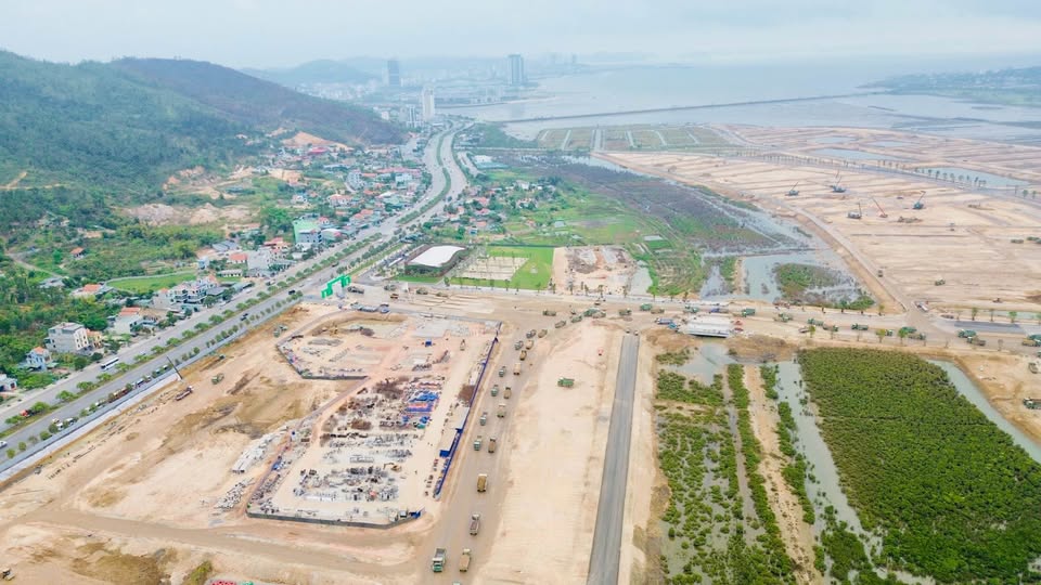 Ra mắt phân khu đầu tiên tại siêu Thành Phố 6.200ha ôm trọn Vịnh di sản Vinhomes Hạ Long Xanh 7
