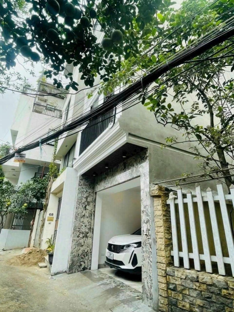 NHÀ GARA Ô TÔ – TRUNG TÂM NGỌC THỤY – 6 TẦNG – NGÕ 5M