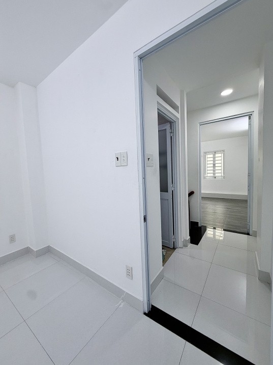 BÁN NHÀ LẠC LONG QUÂN P.10 TÂN BÌNH GIÁP QUẬN 10 45m²(4.2 x 12) 4,55T 3
