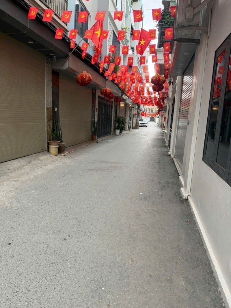 BÁN NHÀ NGỌC THỤY – MT 11M SIÊU HIẾM – 45m² – GẦN Ô TÔ 5