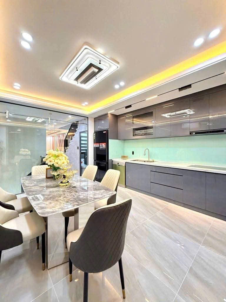 CHÍNH CHỦ CẦN BÁN NHÀ - LẠC LONG QUÂN 56M² – MT 8M – Ô TÔ TRÁNH – KINH DOANH – GẦN HỒ TÂY – CHỈ 3