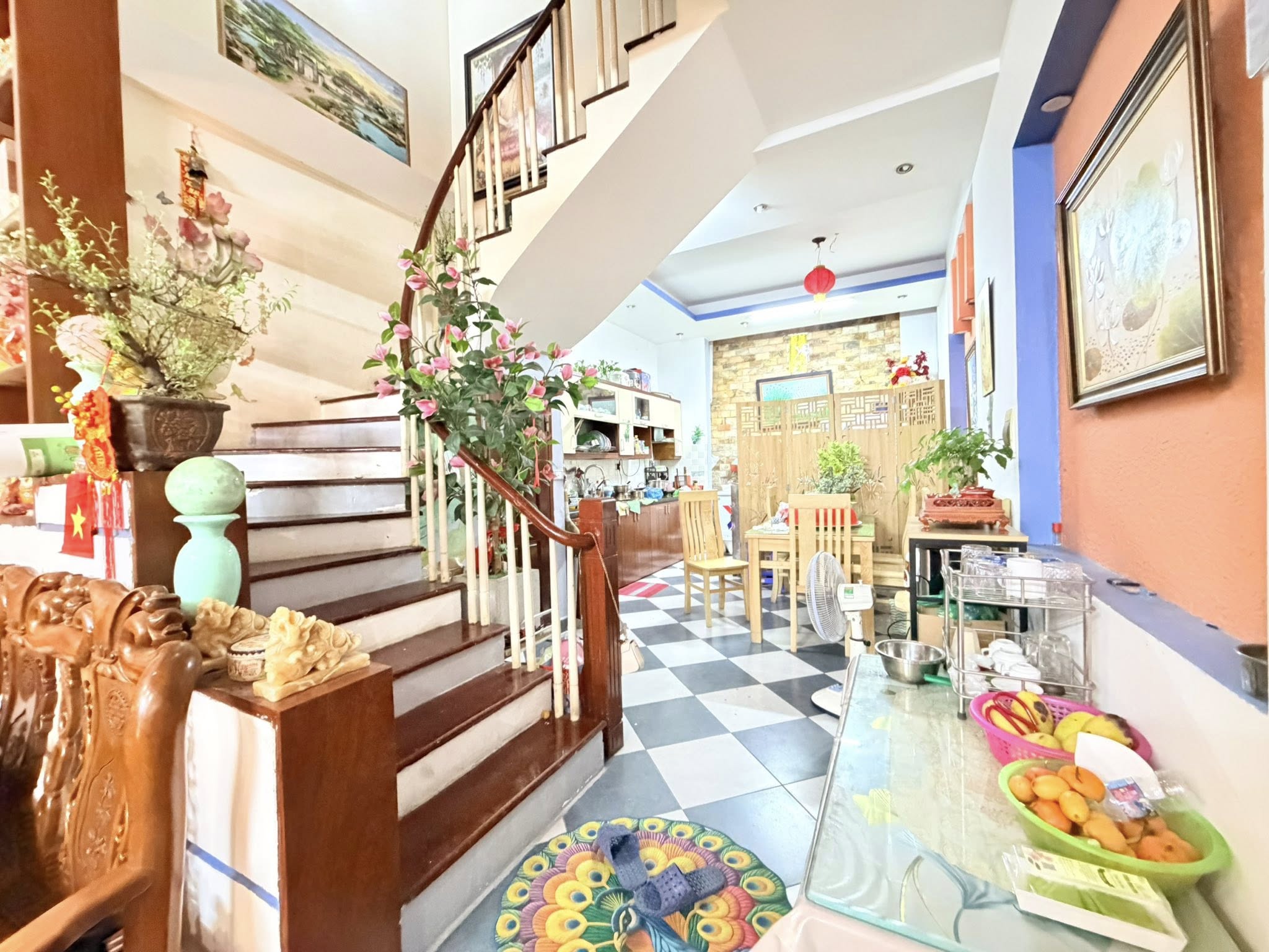 Bán nhà 5 tầng 58 m2, ngõ đẹp 145 Quan Nhân