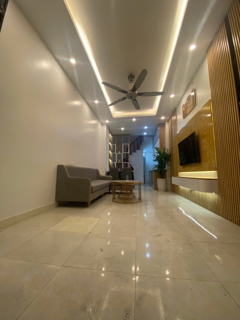 BÁN NHÀ BÁT KHỐI – 5 TẦNG MỚI – NGÕ Ô TÔ TRÁNH – 8.2 TỶ 3