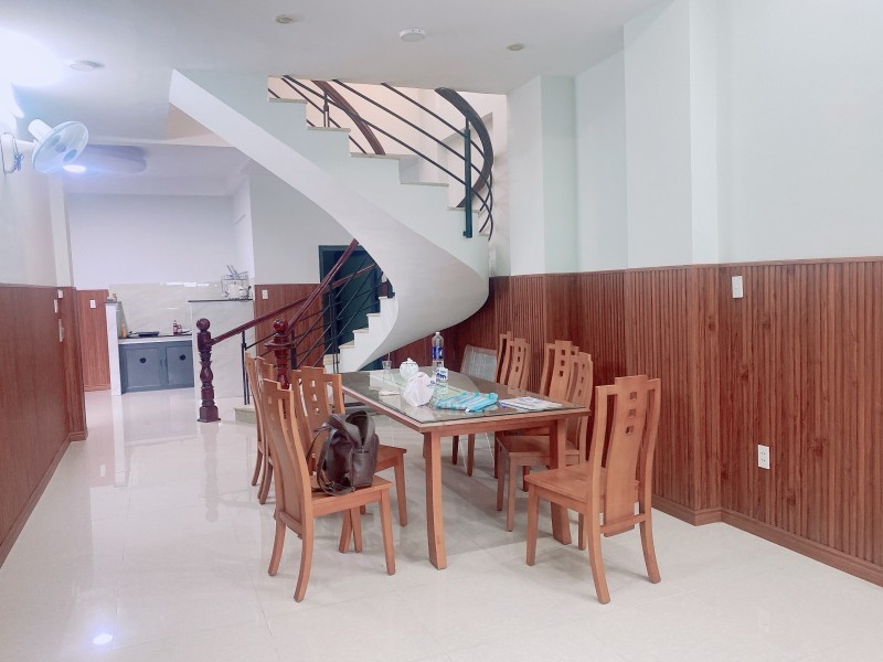 Bán nhà đường số 27, Hiệp Bình Chánh, Thủ Đức, TP HCM. DT 105 m2, 3 tầng. Giá  8.7 tỷ, Sổ Hồng, 3