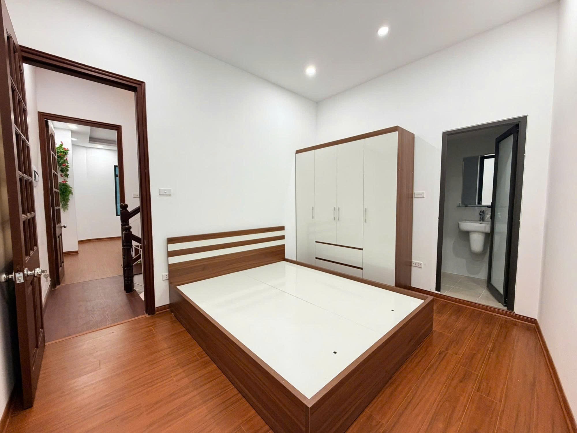 Bán Nhà Phan Kế Bính 43/50m2. 5 tầng. mặt tiền 5.2. giá chỉ 13.9 Tỷ Ba Đình Hà Nội 4