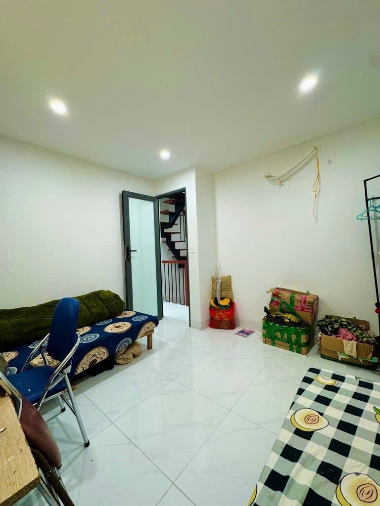 Cần bán Nhà mặt tiền đường Tân Khai, Phường Vĩnh Hưng, Diện tích 35m², Giá 2.35 Tỷ