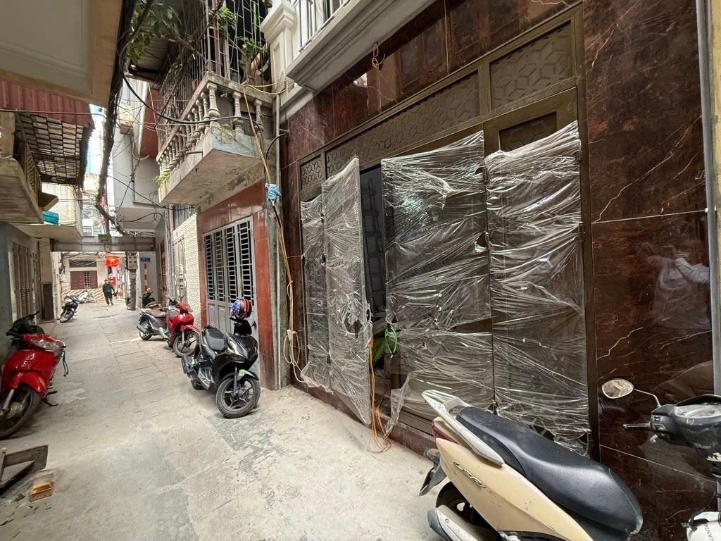 Cần bán Nhà mặt tiền đường Minh Khai, Phường Bạch Mai, Diện tích 38m², Giá 13.5 Tỷ 2