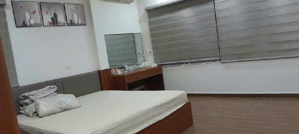 Cần bán Nhà mặt tiền đường Lĩnh Nam, Phường Vĩnh Hưng, Diện tích 50m², Giá 12.9 Tỷ 2