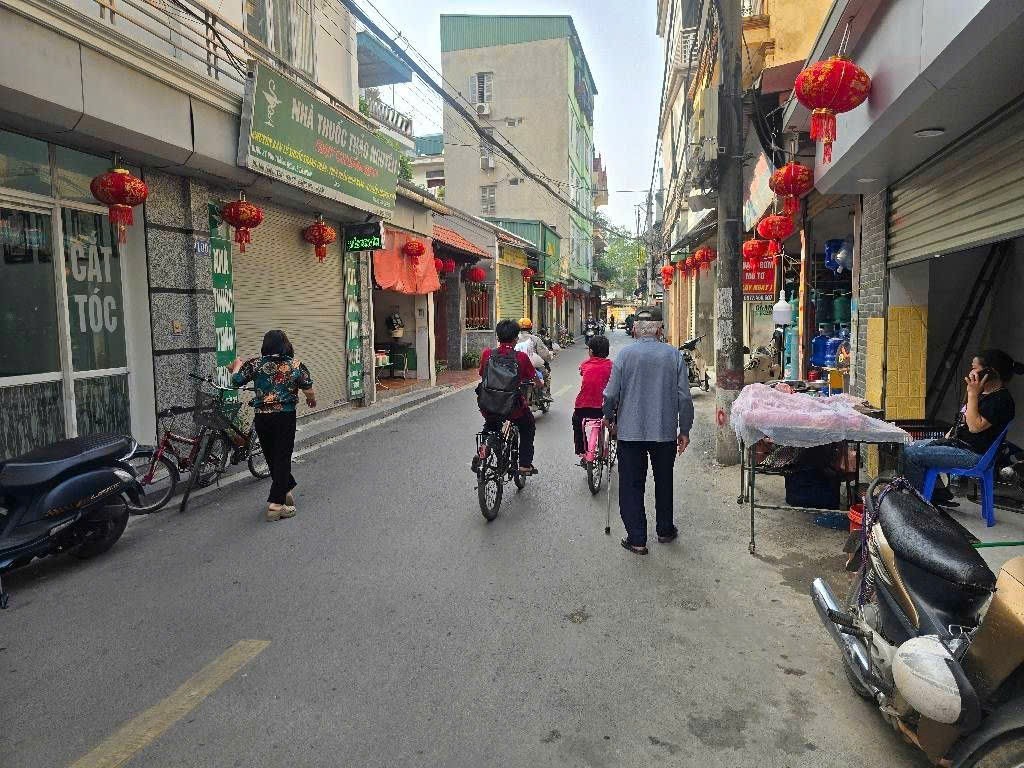Cần bán Nhà mặt tiền đường Yên Duyên, Phường Yên Sở, Diện tích 56m², Giá 19 Tỷ 5