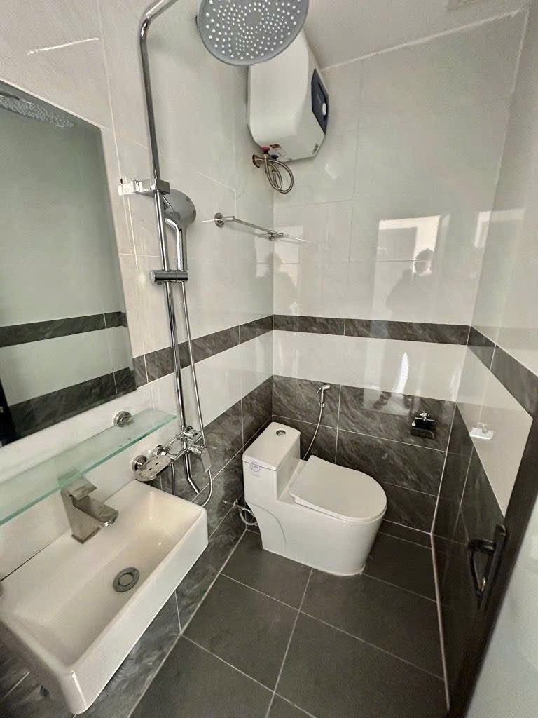 Cần bán Nhà mặt tiền đường Lương Khánh Thiện, Phường Hoàng Văn Thụ, Diện tích 66m², Giá 19.7 Tỷ 2