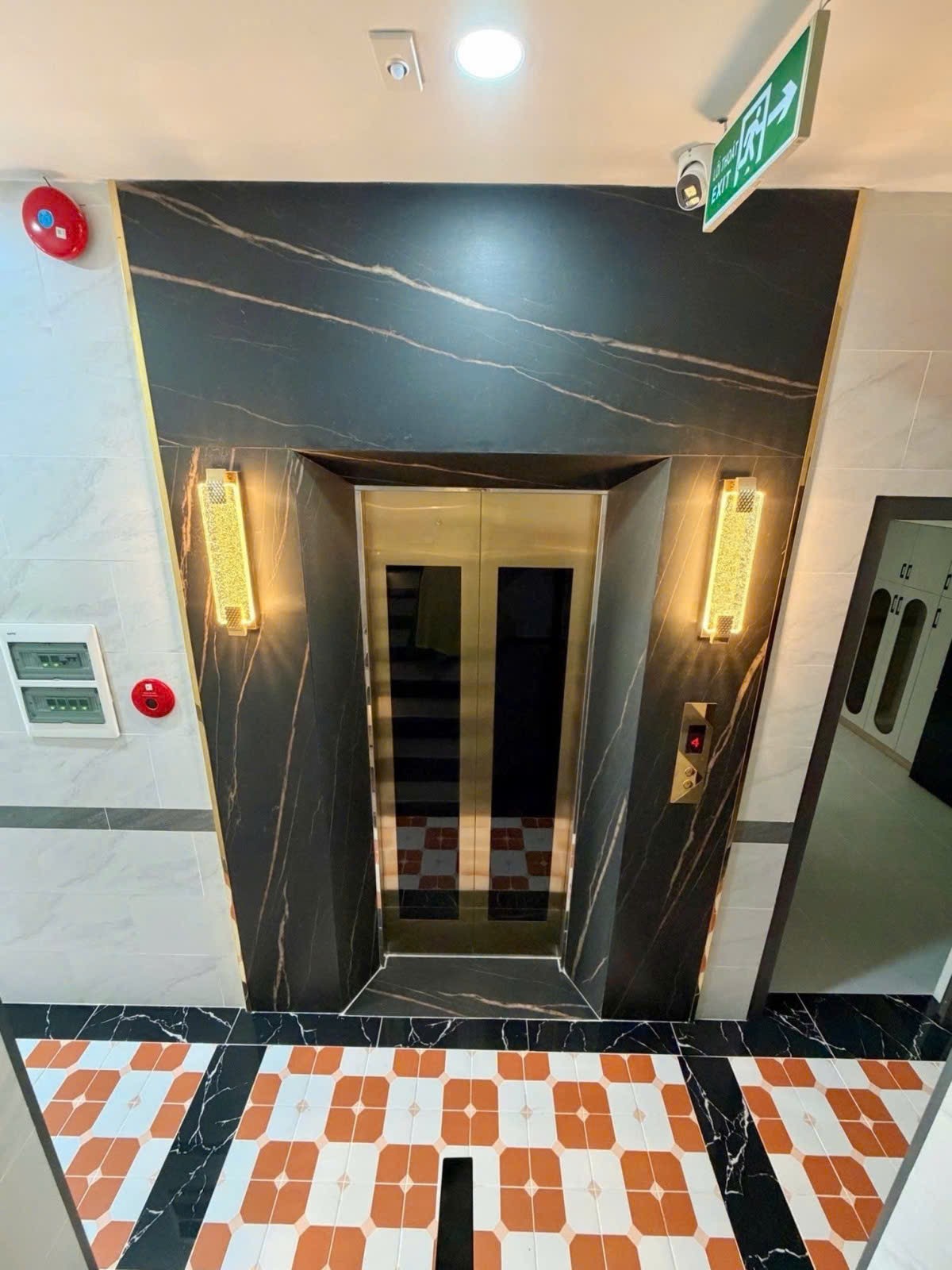 CHDV 18P THANG MÁY - DÒNG TIỀN 1.5 TỶ/NĂM - 125m2 (6.8×18.5) - 26.8 TỶ 8