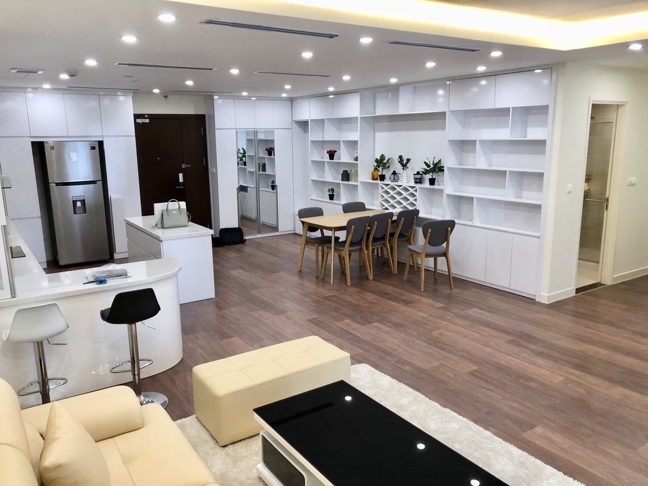 CẦN BÁN CĂN HỘ 3PN Imperia Garden, dt 93m2, SHLD, giá tốt 2