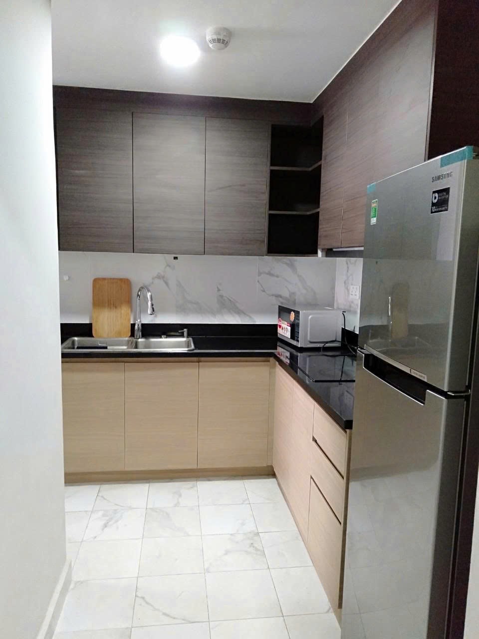 BÁN căn hộ 2PN tại Seasons Avenue, full đồ, SHLD giá 7.x tỷ 2