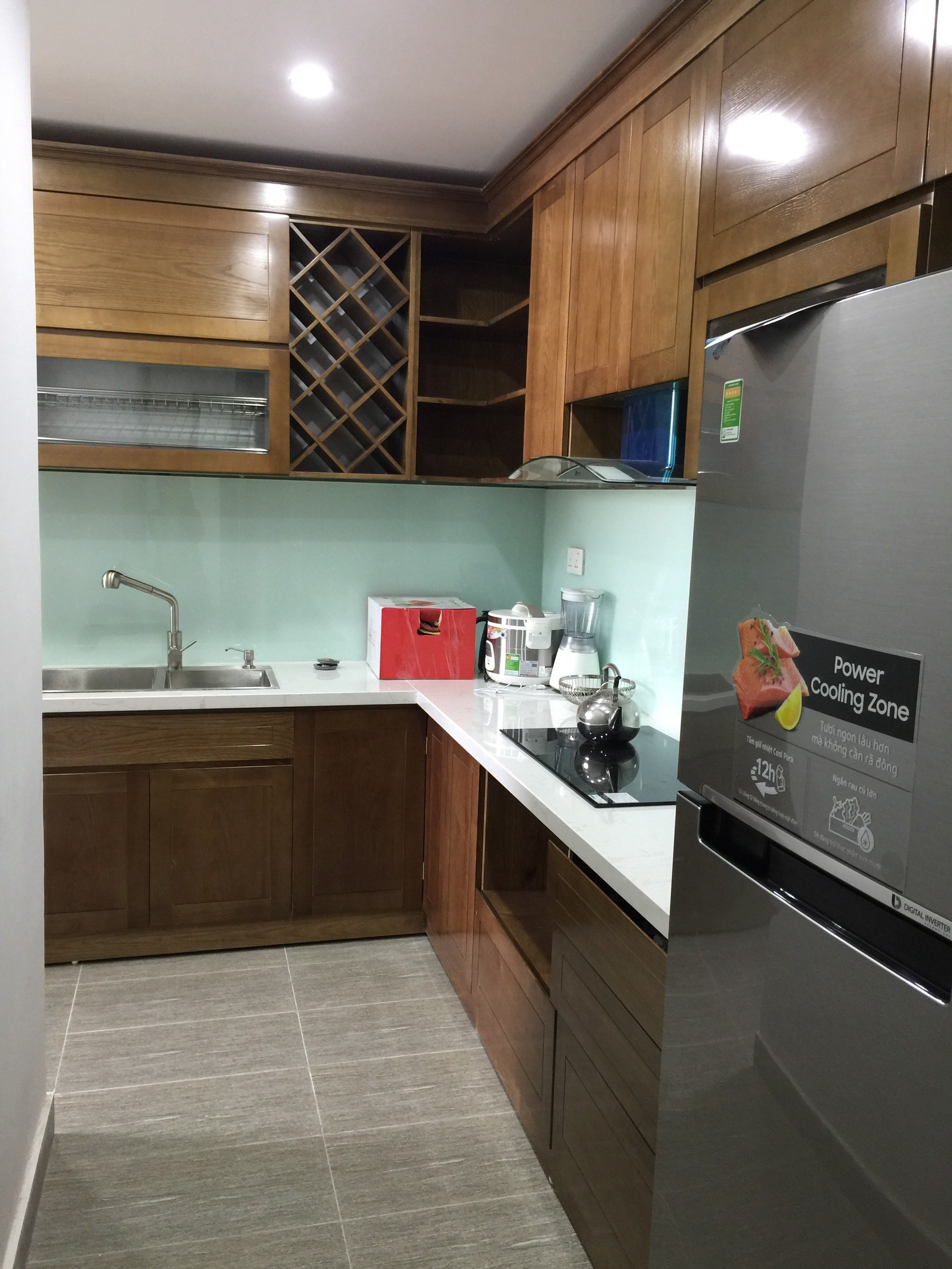 Bán căn 2PN dt 76m2 tại SEASONS AVENUE tầng trung tòa đẹp chỉ 7 tỷ 3