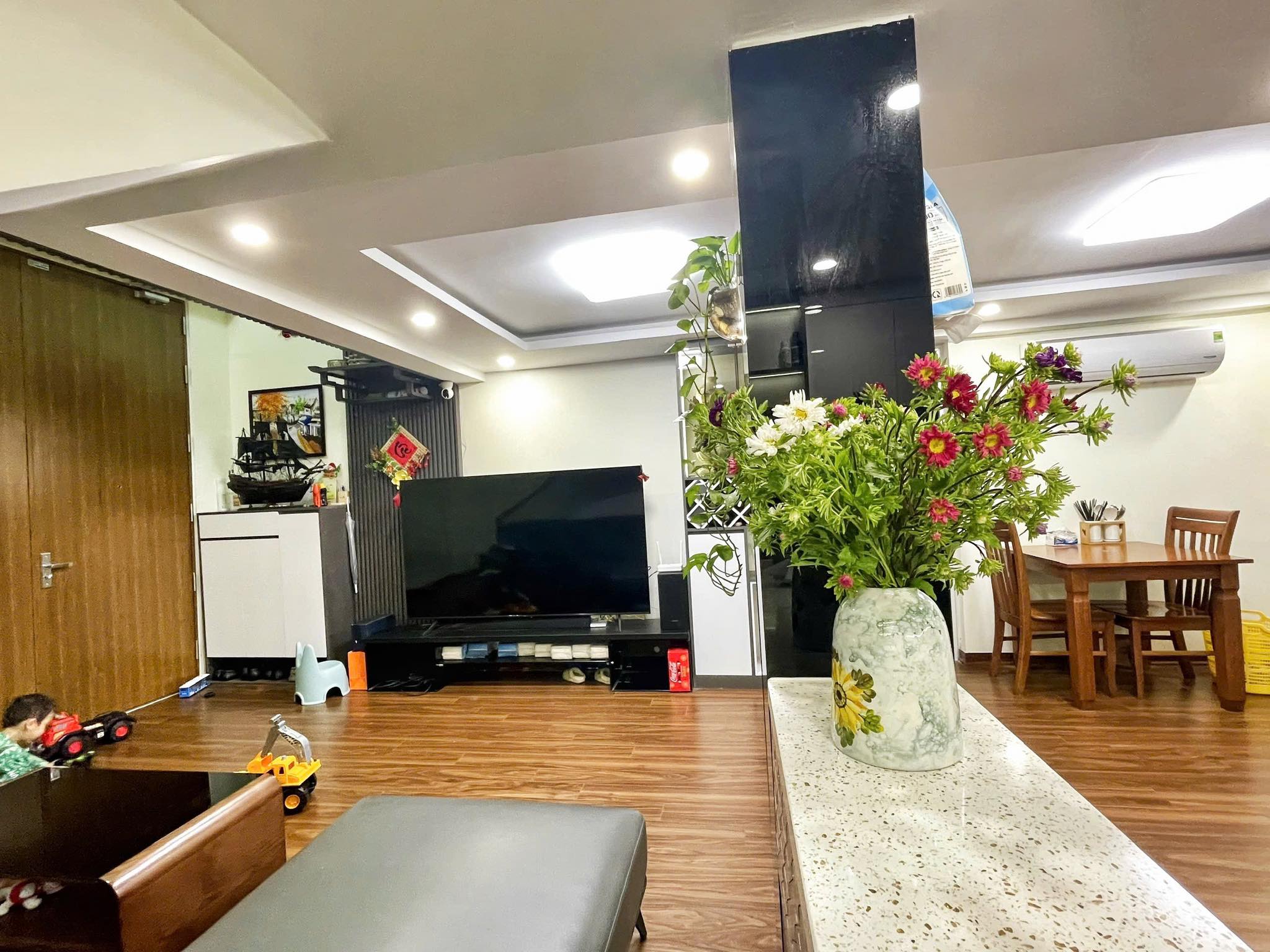 Bán căn CC mini ngõ 213 Giáp Nhất 7