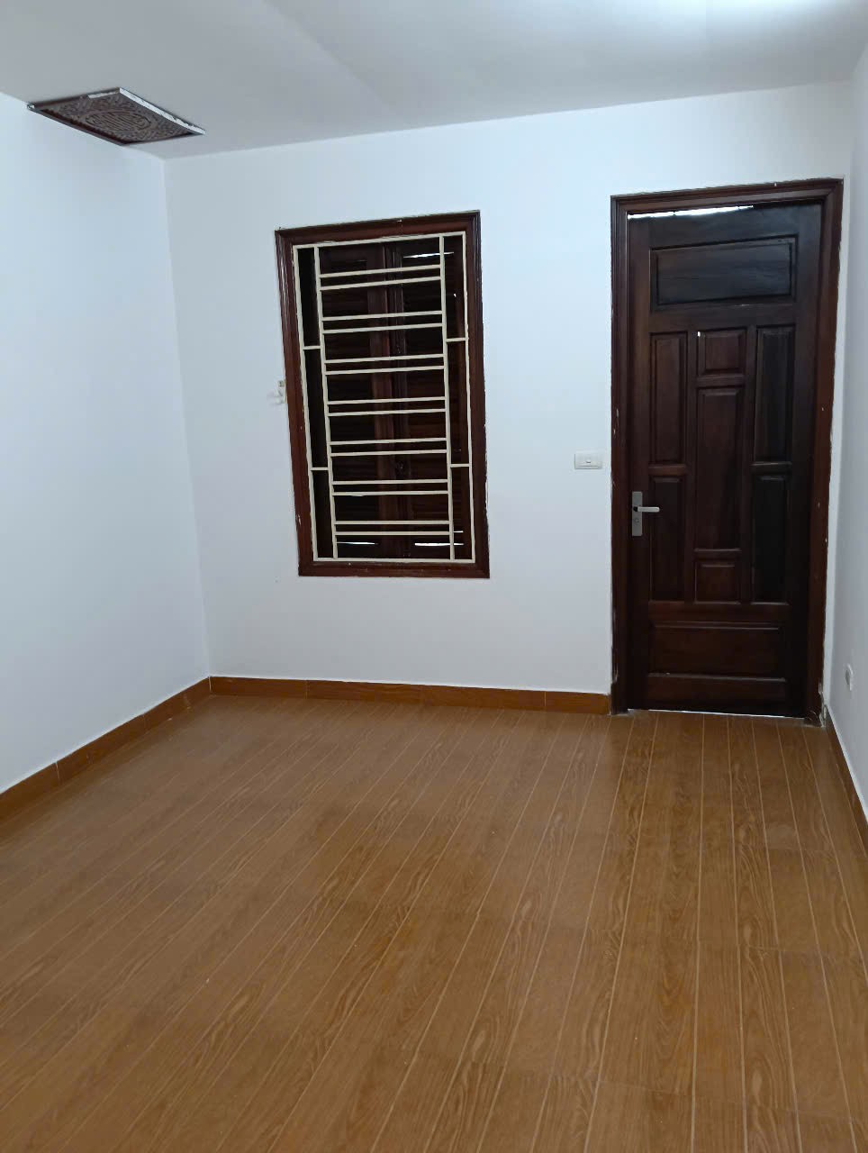 Bán gấp giá rẻ nhà Cầu Bươu 25m, 4 tầng, mặt tiền 3.5m, 2.8 tỷ Thanh Trì. 3