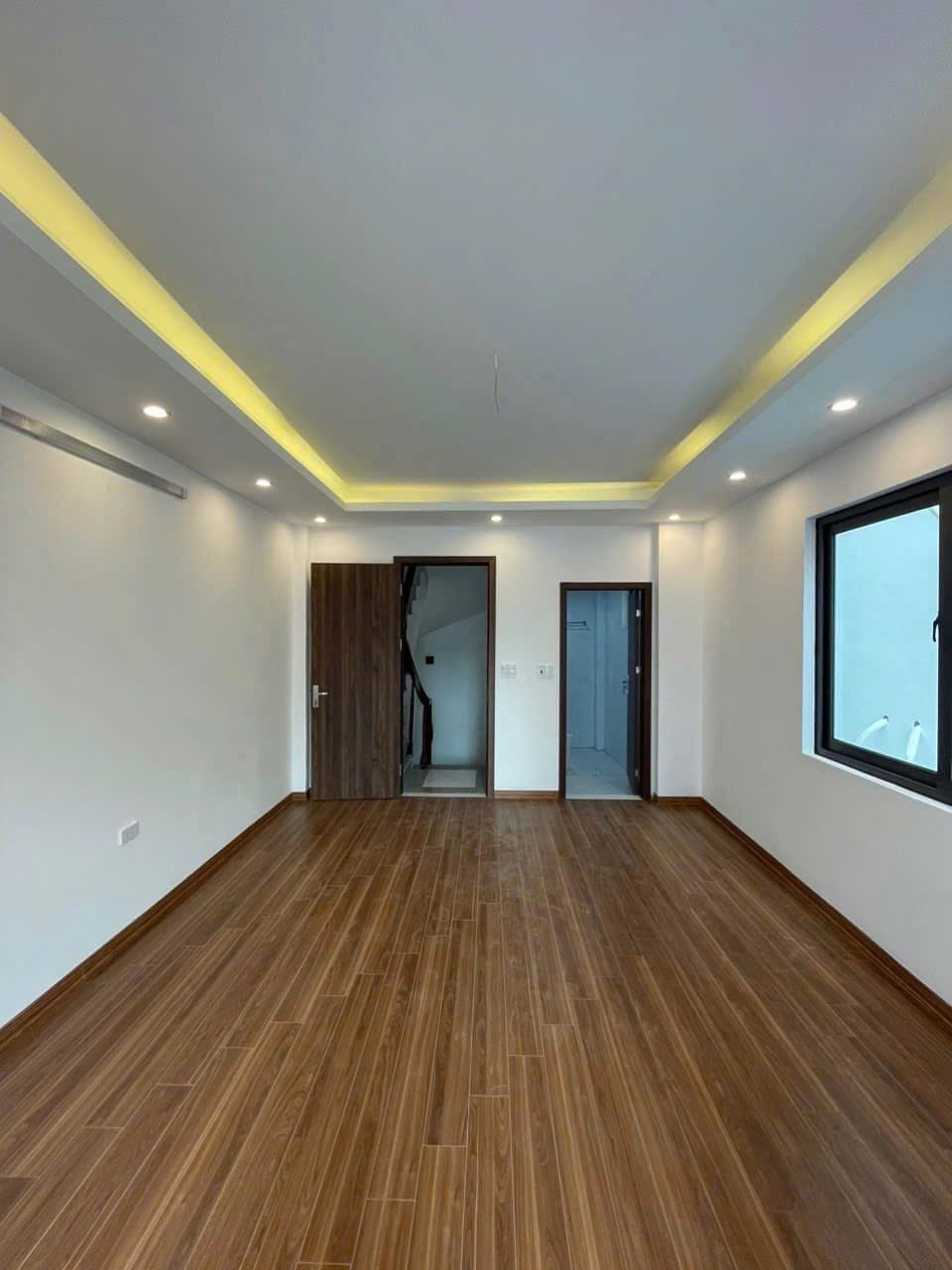 Cho gia đình thuê lâu dài, giá rẻ nhà Nguyễn An Ninh 50m, 4 tầng, mặt tiền 3.5m, 15.2 tr/th Hai Bà