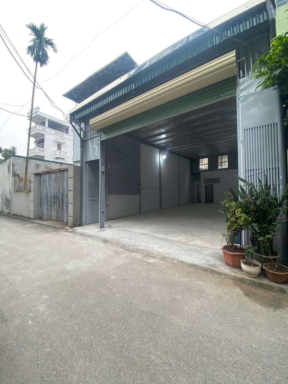 KHO LONG BIÊN – XE TẢI VÀO TẬN NƠI – CHỐT NHANH 5