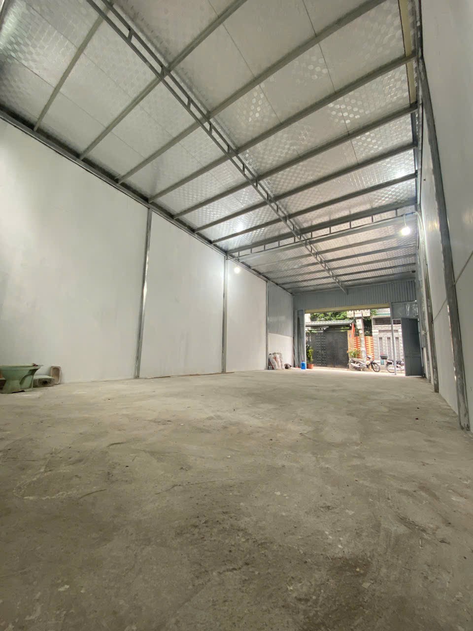 CHO THUÊ KHO LONG BIÊN – XE TẢI VÀO TẬN NƠI 4