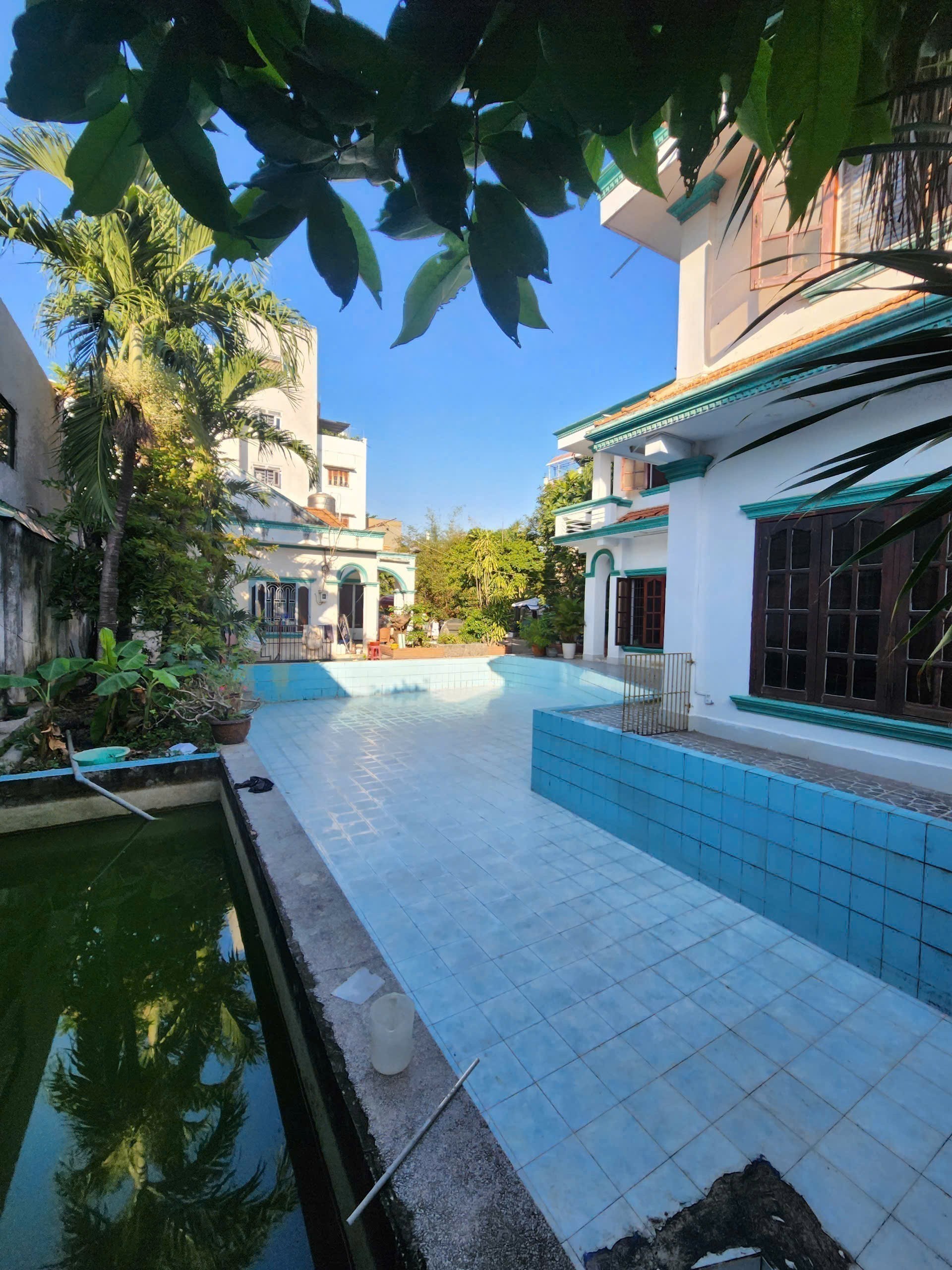 SIÊU BIỆT THỰ + QUỸ ĐẤT 1.090M² – GIẢM SỐC GẦN 30 TỶ – NGAY NGUYỄN VĂN QUÁ