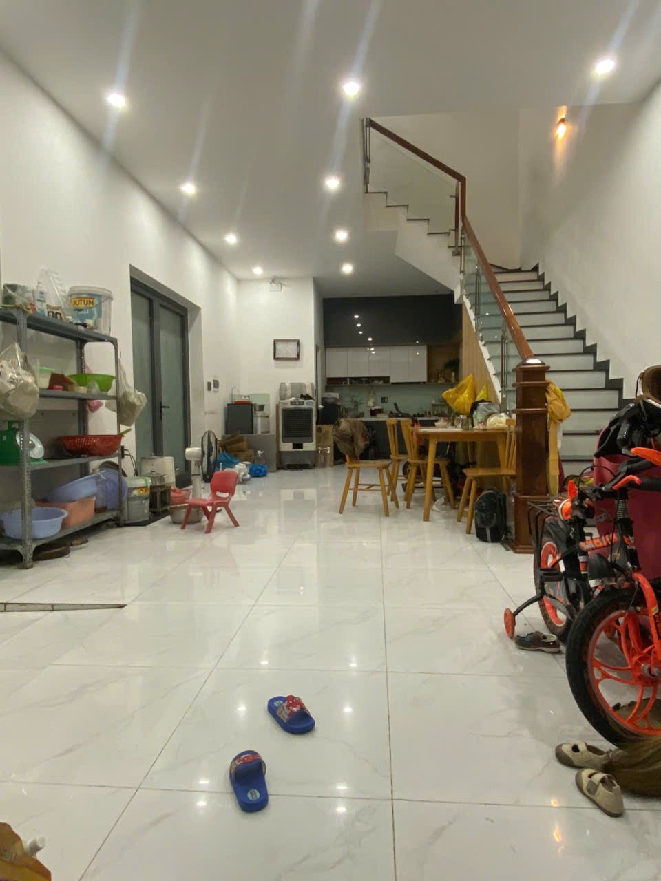 NHÀ ĐEP 4 TẦNG SIÊU VỊ TRÍ GIÁ TỐT CHO KHÁCH Ở,TIỆN KINH DOANH 2
