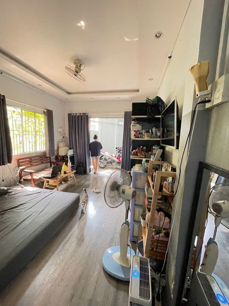 BÁN NHÀ NGON NHỈNH 5 ĐỒNG - DT 70M2- Đ.XÓM CHIẾU- LƯU THÔNG TÔN ĐẢN- HOÀNG DIỆU- NGUYỄN TẤT THÀNH. 3