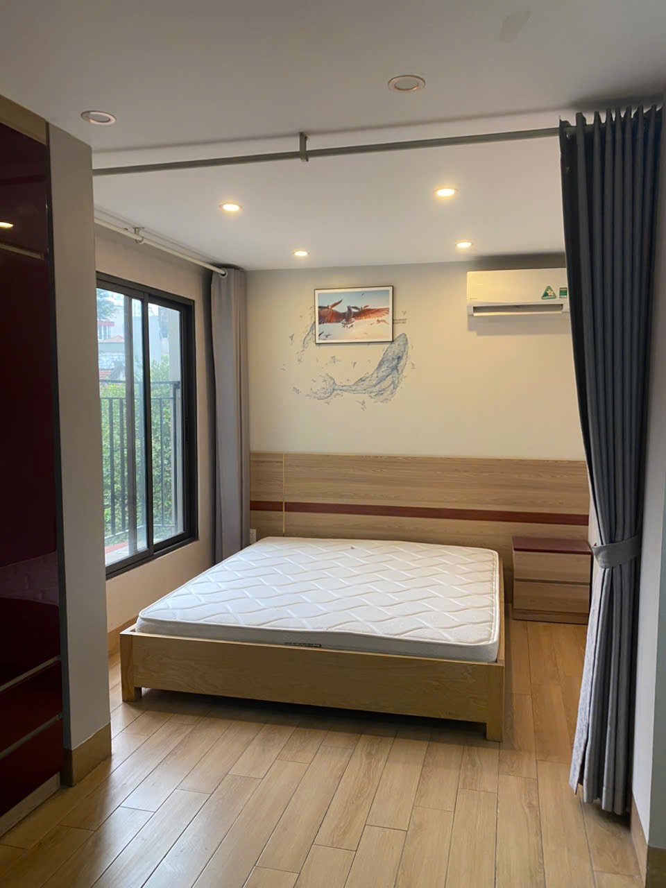 Cho thuê Căn hộ Apartment 1N1K tại ngõ 294 Kim Mã, Ba Đình. Ngõ nông rộng ô tô vào nhà. Chỉ 10tr 9