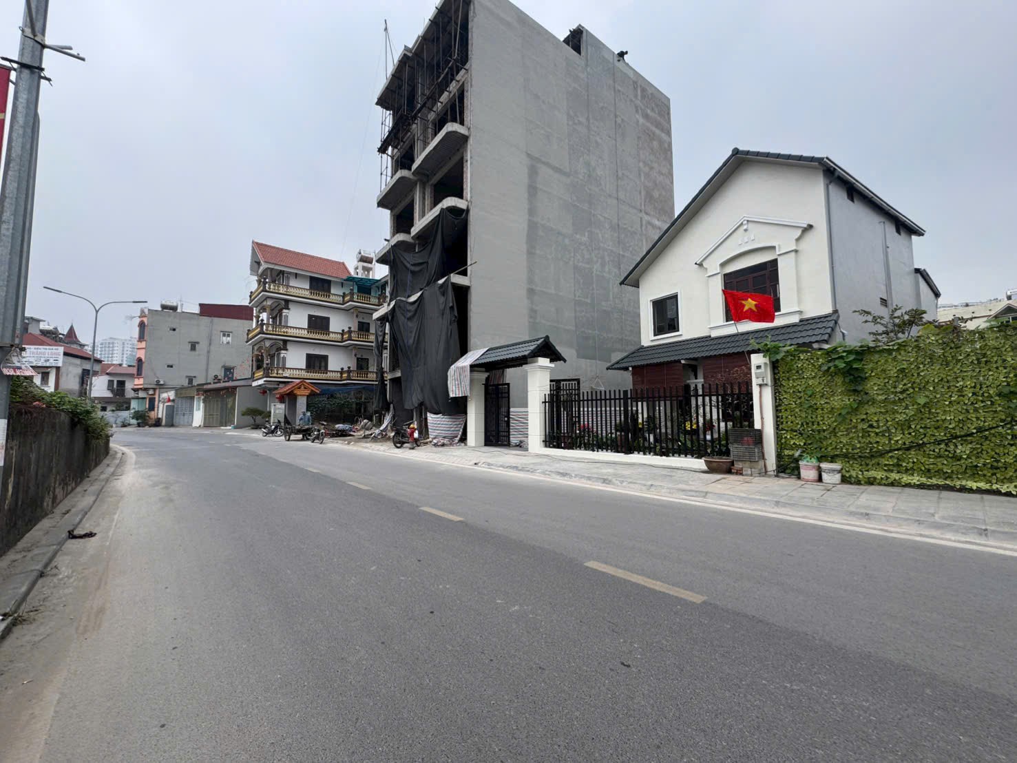 Đất Đê Vàng, Phúc Lợi: 80,5m2 mặt tiền 4,1m, view sông, phù hợp làm văn phòng, nhà nghỉ 3