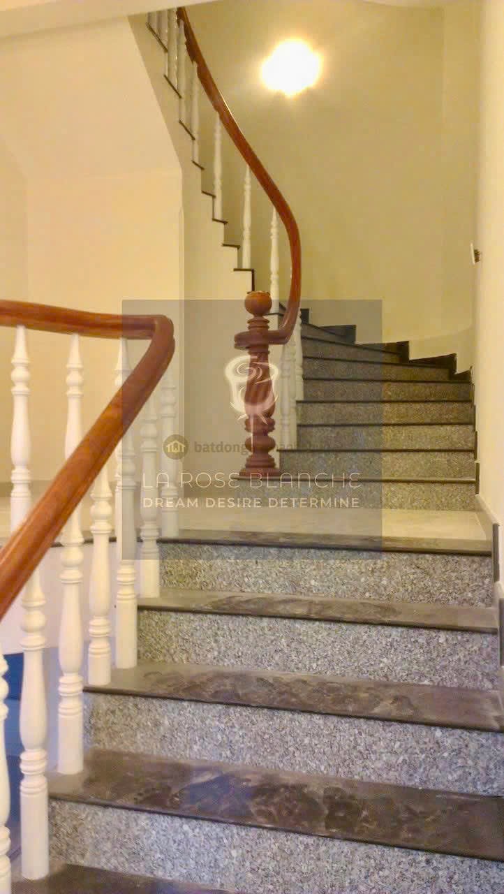 Cho thuê Nhà mặt tiền Phường Thảo Điền, Quận 2, Diện tích 230m², Giá Thương lượng 11