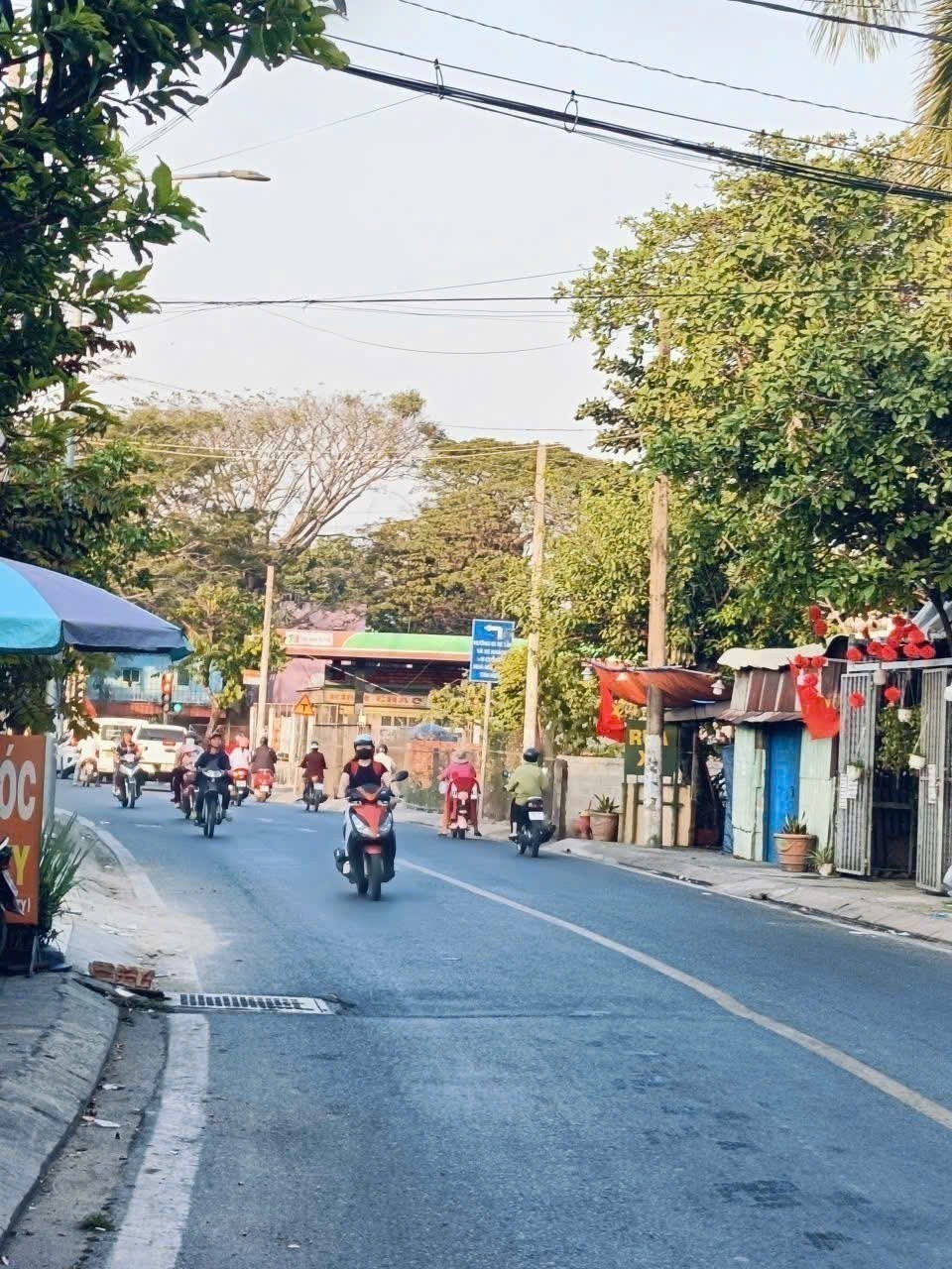 ĐẤT (11x30) MẶT TIỀN NGUYỄN THỊ NUÔI, HÓC MÔN – ĐÃ TÁCH 2 SỔ – 13 TỶ 2