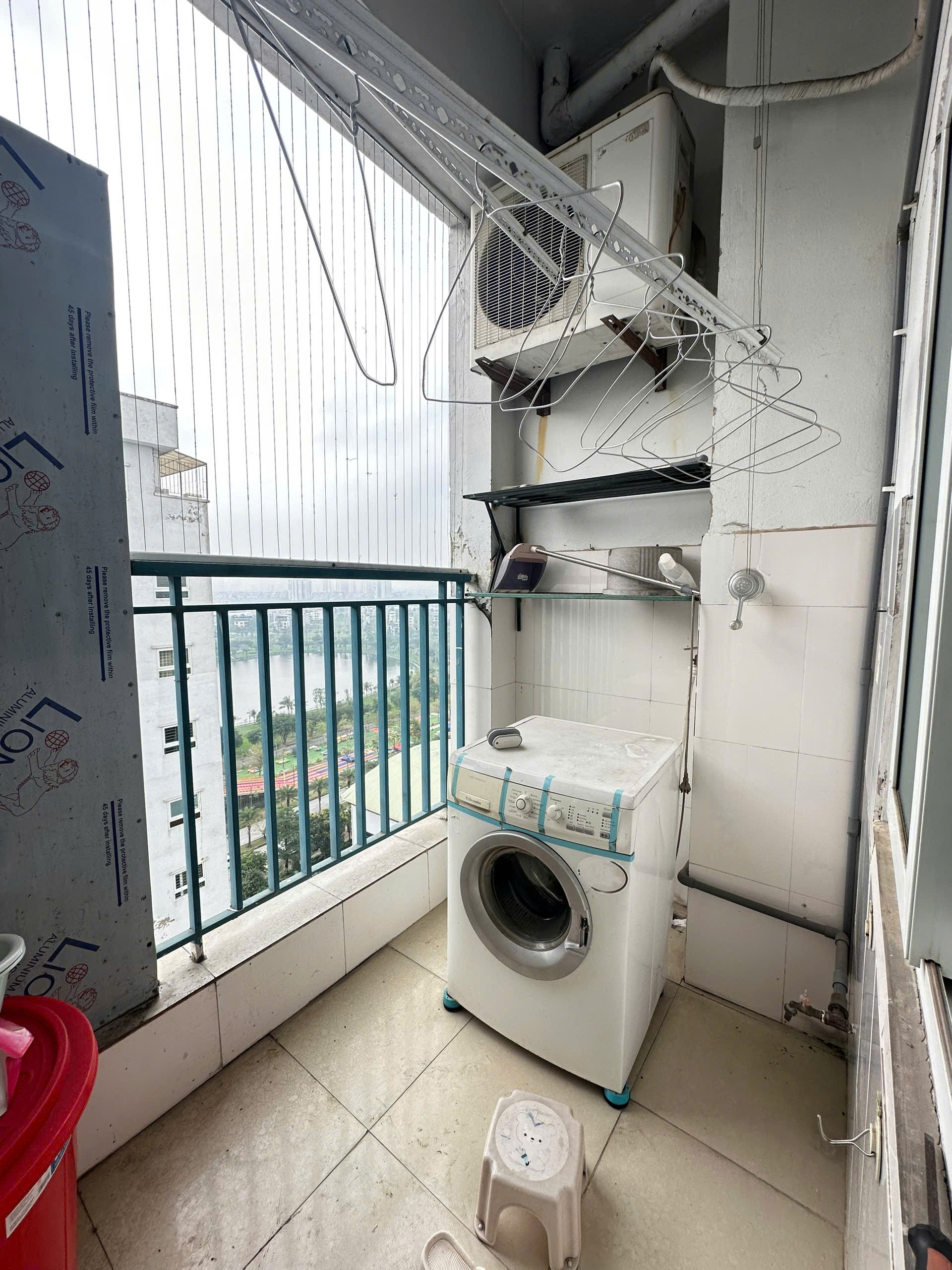 Chính chủ cần bán căn hộ chung cư 65m2, 2Pn giá chỉ 3,0xx tỷ 6