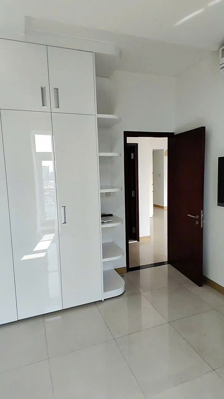 Cho thuê Căn hộ chung cư Phường Bến Nghé, Quận 1, Diện tích 100m², Giá Thương lượng 4
